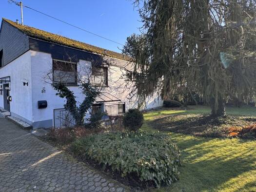 Haus zum Kauf provisionsfrei 549.000 € 8 Zimmer 252 m² 1.502 m² Grundstück frei ab sofort Segendorf Neuwied 56567