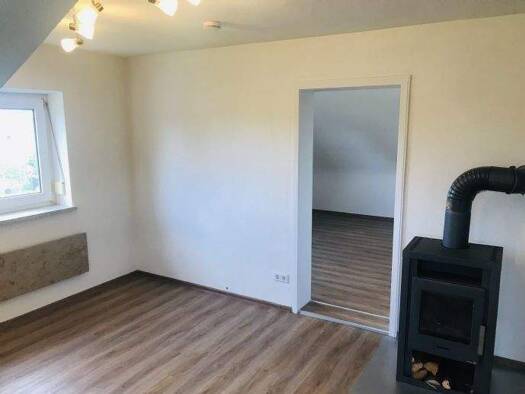 Wohnung zur Miete 790 € 3 Zimmer 60 m² 2. Geschoss frei ab 01.05.2026 Würzburger Straße 629 Burgfarrnbach Fürth 90768