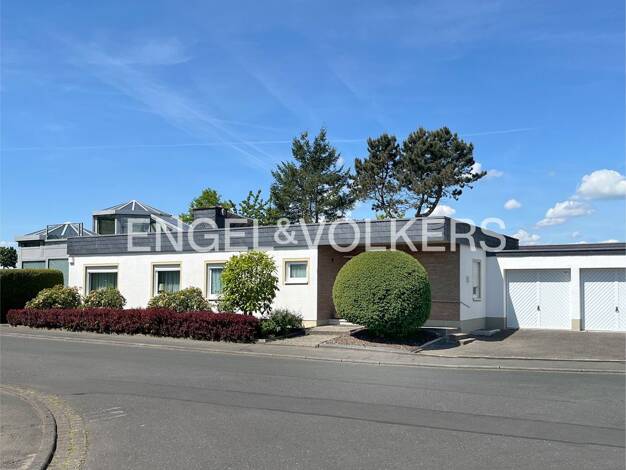 Haus zum Kauf 775.000 € 6 Zimmer 167 m² 734 m² Grundstück Kernstadt Limburg 65549