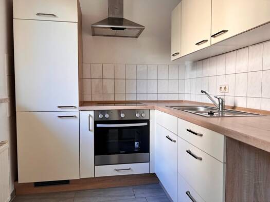 Studio zur Miete 349 € 3 Zimmer 59,8 m² Alfred-Schlagk-Str. 8 Westend Plauen 08523