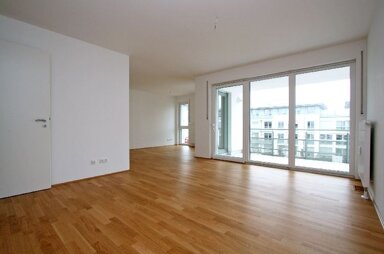 Wohnung zur Miete 1.300 € 3 Zimmer 109,5 m² 2. Geschoss frei ab 01.10.2024 Äußerer Westen Regensburg 93049