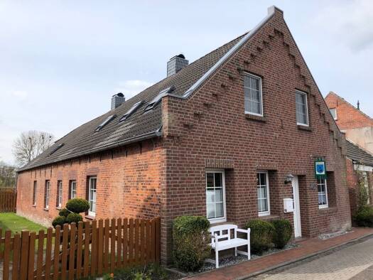 Wohnung zur Miete 550 € 2 Zimmer 65 m² Geschoss 1/2 frei ab 01.11.2026 Nesse Dornum 26553