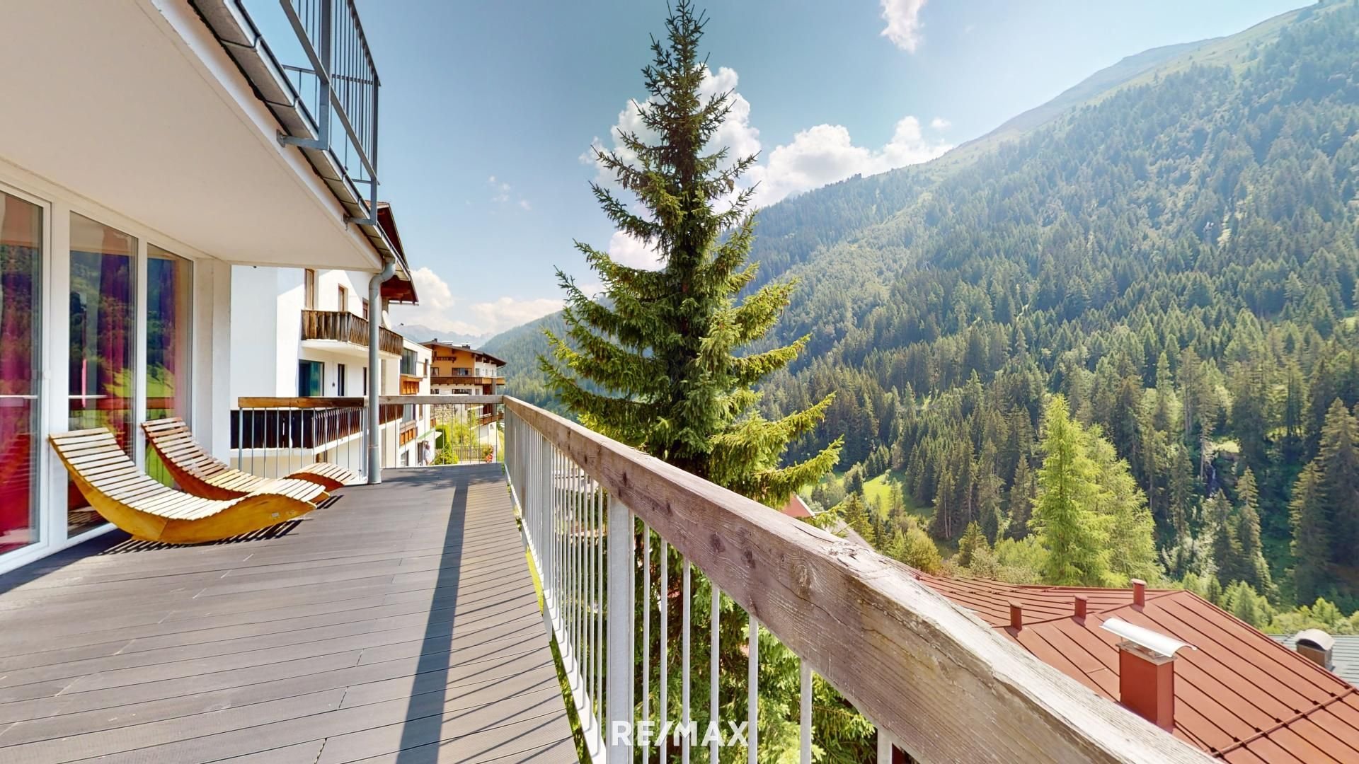 Einfamilienhaus zum Kauf 1.800.000 € 9 Zimmer 249 m²<br/>Wohnfläche 267 m²<br/>Grundstück St. Anton am Arlberg 6580