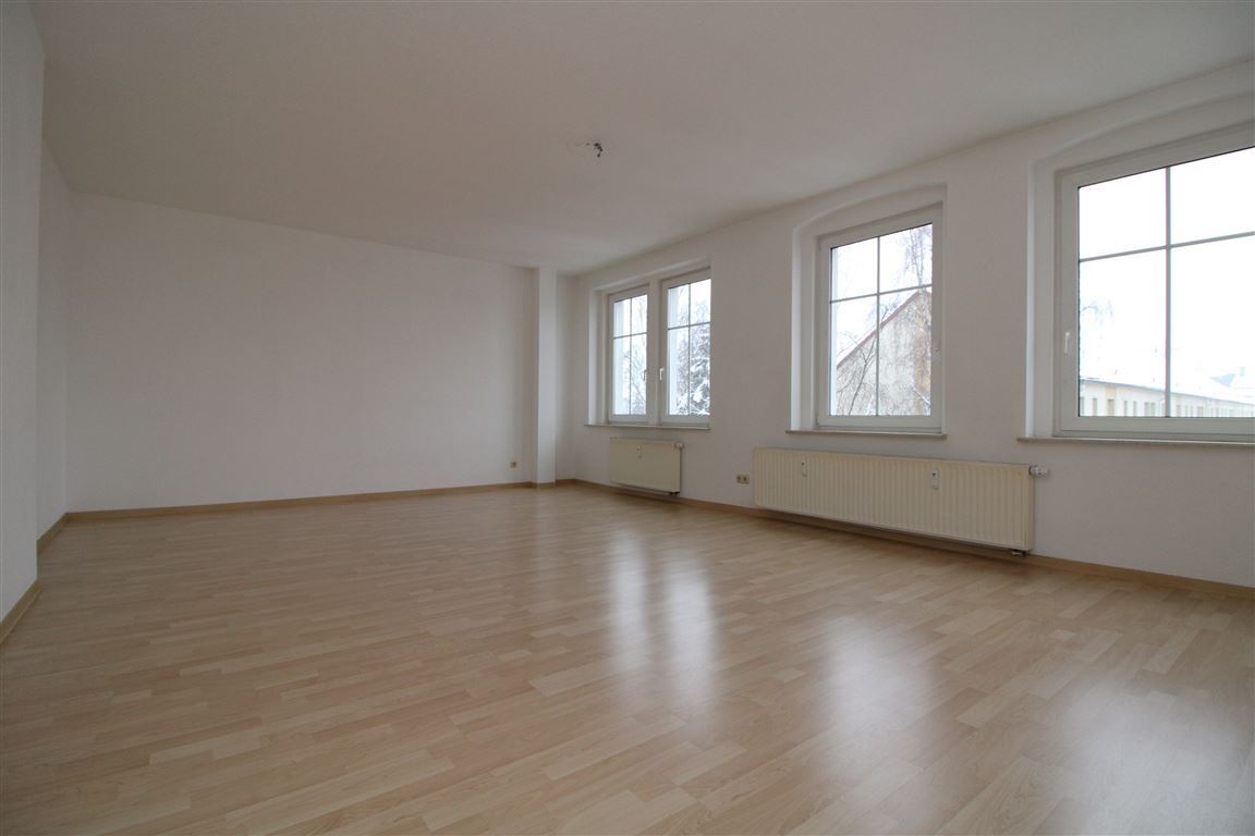 Wohnung zur Miete 615 € 4,5 Zimmer 111,8 m²<br/>Wohnfläche 3.<br/>Geschoss ab sofort<br/>Verfügbarkeit Krähenhügelstraße 46 Haselbrunn Plauen 08525