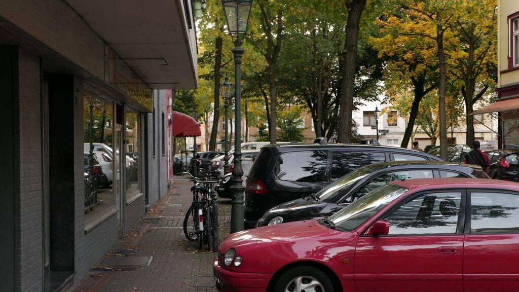 Ladenfläche zum Kauf 289.000 € 4 Zimmer 137 m² Verkaufsfläche teilbar von 5 m² bis 137 m² Oberbilk Düsseldorf 40227