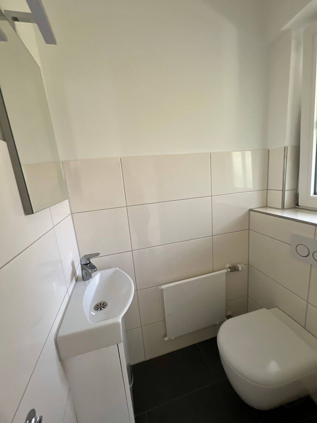 Doppelhaushälfte zur Miete – další