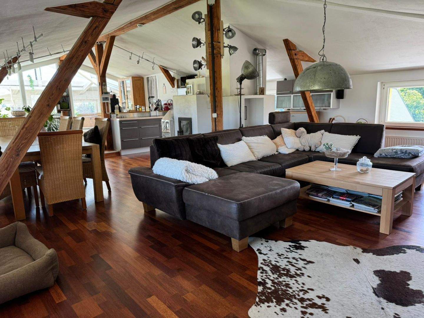 Immobilie in Heimertingen - Allgäu: Großes Wohnhaus mit Wellnessbereich und Pool - Bild 2