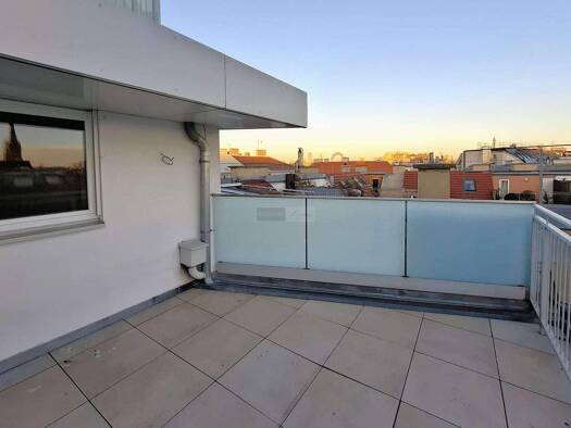 Wohnung zur Miete 28,92 € 3 Zimmer 101 m² Obere Weißgerberstraße Wien 1030