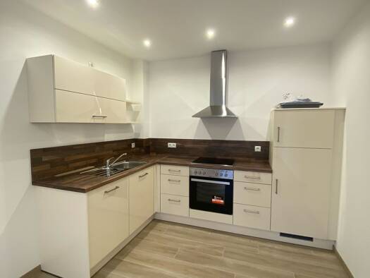 Wohnung zur Miete 710 € 2 Zimmer 57 m² Geschoss 2/2 frei ab 01.06.2026 Ehrenbürgstraße 10 Reuth Forchheim 91301