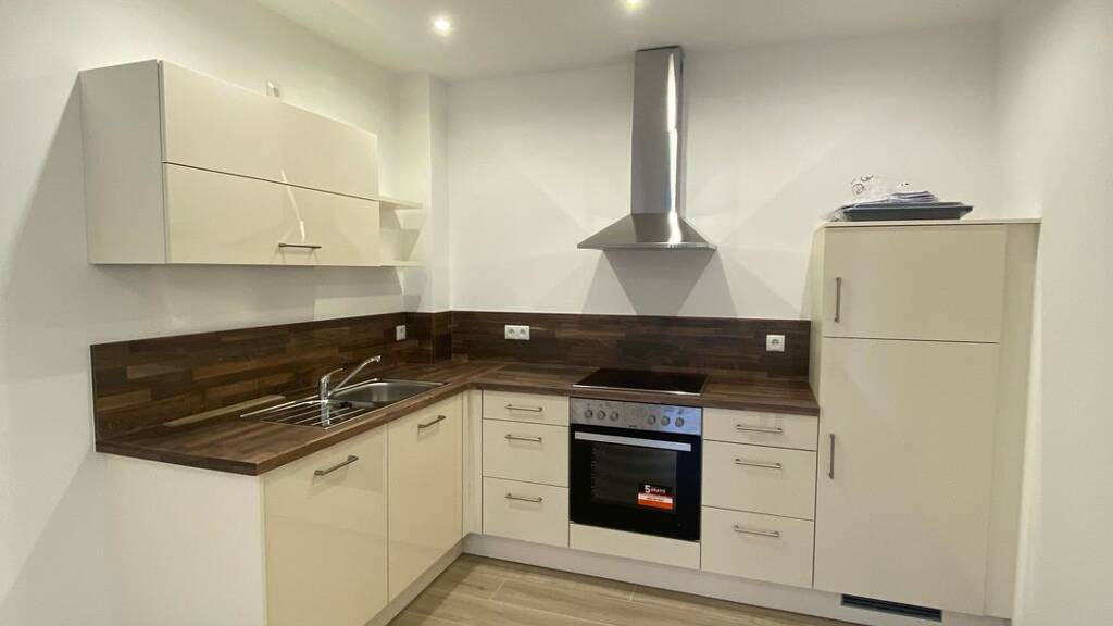 Wohnung zur Miete 710 € 2 Zimmer 57 m² Geschoss 2/2 frei ab 01.06.2026 Ehrenbürgstraße 10 Reuth Forchheim 91301