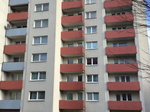 Wohnung zur Miete nur mit Wohnberechtigungsschein 275 € 3 Zimmer 74 m² 7. Geschoss frei ab 16.01.2026 Sudetenstraße 10 Marburg 35039