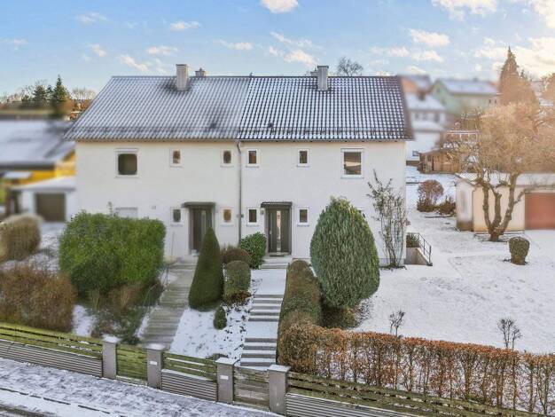 Doppelhaushälfte zum Kauf 399.000 € 5 Zimmer 124 m² 1.215 m² Grundstück Rottenburg Rottenburg an der Laaber 84056