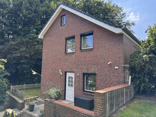 Einfamilienhaus zum Kauf 379.000 € 6 Zimmer 183,3 m² 533 m² Grundstück Burg (Dithmarschen) 25712