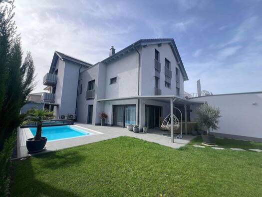 Mehrfamilienhaus zum Kauf 1.780.000 € 16 Zimmer 513 m² 617 m² Grundstück Oberhausen Rheinhausen 79365