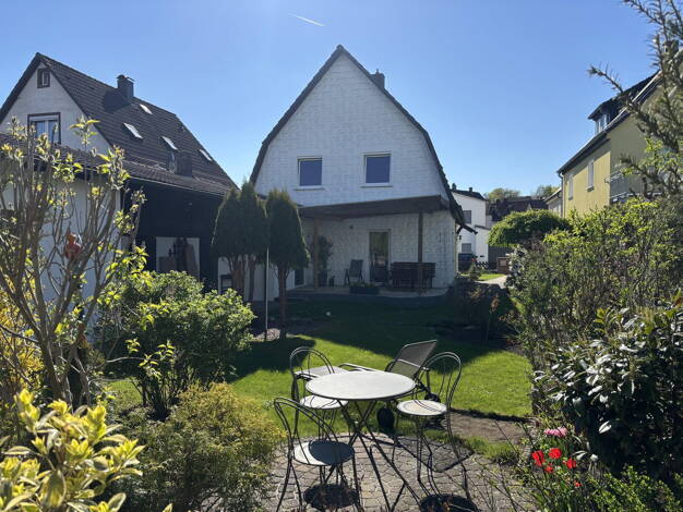 Einfamilienhaus zum Kauf provisionsfrei 285.000 € 5 Zimmer 124 m² 525 m² Grundstück Asterstraße 4 Sulzbach-Rosenberg 92237