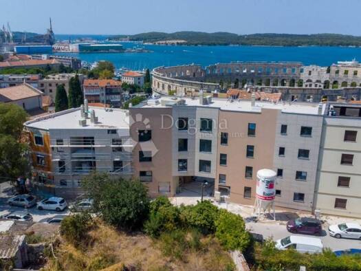 Wohnung zum Kauf 269.230 € 2 Zimmer 41 m² 2. Geschoss Centar, Pula Pula