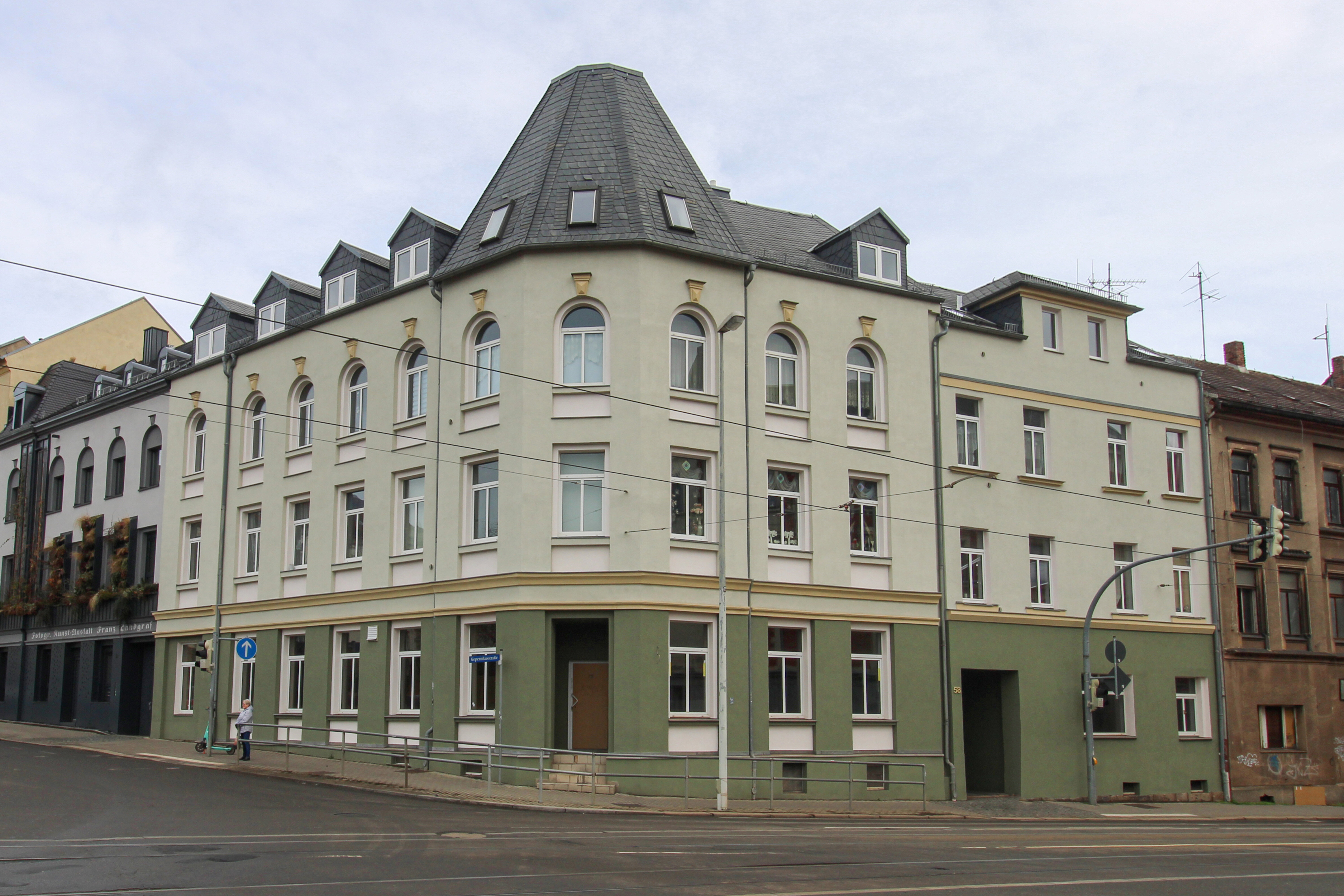 Wohn- und Geschäftshaus zum Kauf provisionsfrei als Kapitalanlage geeignet 680.000 € 927,1 m²<br/>Fläche 680 m²<br/>Grundstück Marienthal Ost 422 Zwickau 08056