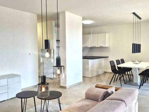 Wohnung zur Miete 1.400 € 2 Zimmer 89 m² Geschoss 1/4 Pula 52100