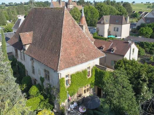 Einfamilienhaus zum Kauf 750.000 € 9 Zimmer Charolles 71120