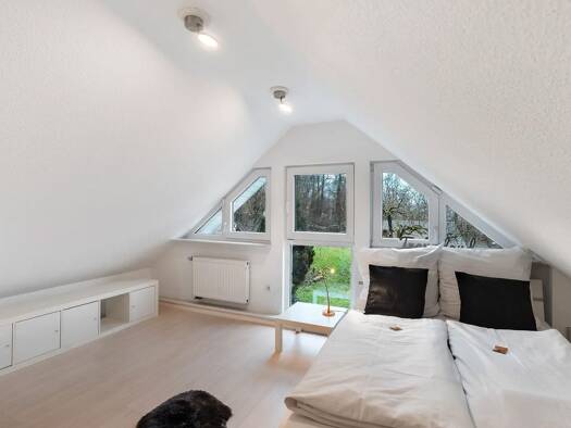 Villa zur Miete 3.400 € 7 Zimmer 235 m² 3.500 m² Grundstück frei ab sofort Döffingen Grafenau 71120