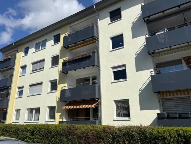 Wohnung zum Kauf provisionsfrei 295.000 € 4 Zimmer 90,1 m² 1. Geschoss Frankfurter Straße 6 Steinbach/Ts 61449