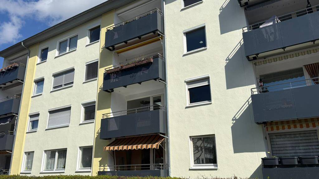 Wohnung zum Kauf provisionsfrei 295.000 € 4 Zimmer 90,1 m² 1. Geschoss Frankfurter Straße 6 Steinbach/Ts 61449