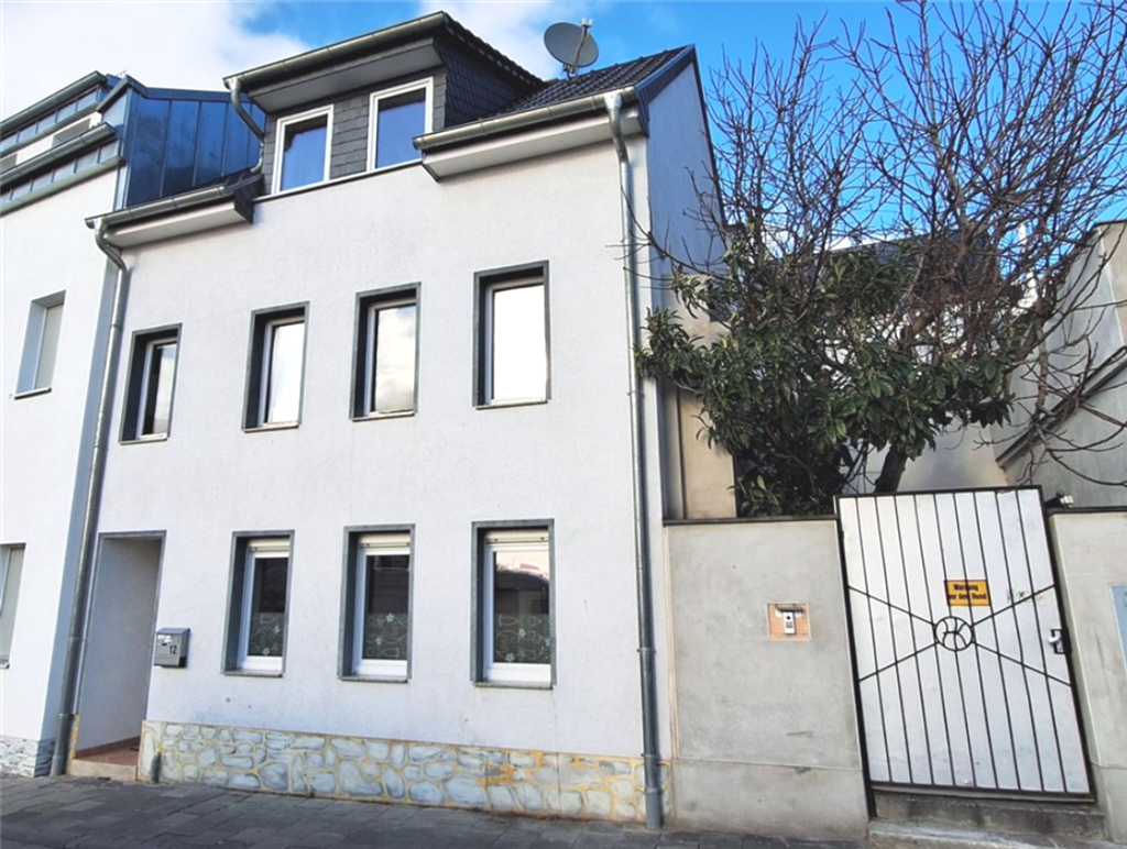 Reihenmittelhaus zum Kauf 299.000 € 4 Zimmer 110 m²<br/>Wohnfläche 67 m²<br/>Grundstück ab sofort<br/>Verfügbarkeit Pankratiusgasse 12 Stadtzentrum 6 Worms 67547