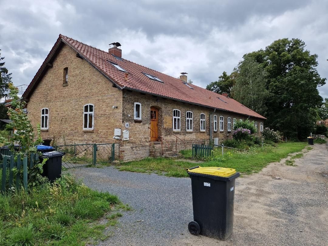 Mehrfamilienhaus zum Kauf 650.000 € 7 Zimmer 350 m²<br/>Wohnfläche 5.000 m²<br/>Grundstück ab sofort<br/>Verfügbarkeit Paretzhofer Str. 8 Paretz Ketzin/Havel 14669