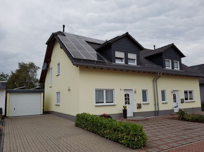 Doppelhaushälfte zum Kauf provisionsfrei 368.000 € 4,5 Zimmer 132 m²<br/>Wohnfläche 498 m²<br/>Grundstück Saarwellingen Saarwellingen 66793