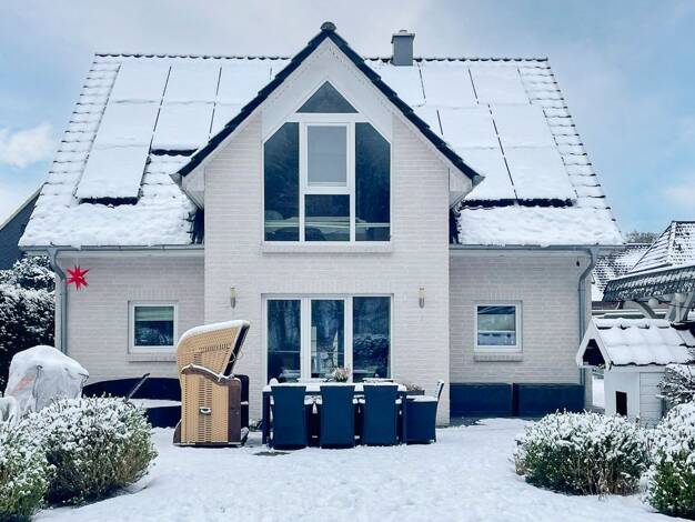 Einfamilienhaus zum Kauf 949.000 € 7 Zimmer 132,2 m² 1.995,2 m² Grundstück Kücknitz Lübeck 23569