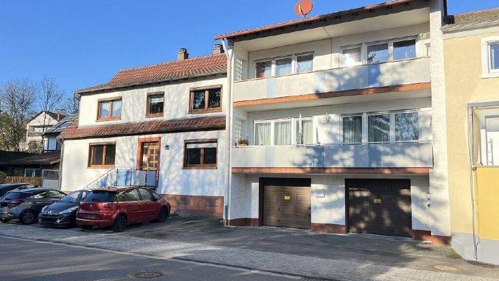 Mehrfamilienhaus zum Kauf 357.000 € 10 Zimmer 307 m² 810 m² Grundstück Hochspeyer 67691