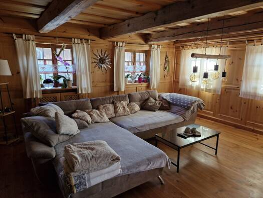 Wohnung zur Miete 1.250 € 7 Zimmer 288 m² Geschoss 1/3 frei ab 01.10.2026 Galgweis Osterhofen 94486