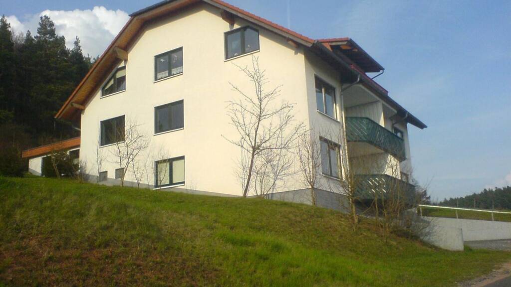 Wohnung zur Miete 675 € 3 Zimmer 78 m² Geschoss 2/3 frei ab 01.07.2026 Am Weißberg 23 Richelsdorf Wildeck 36208