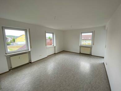 Wohnung zur Miete 550 € 3 Zimmer 75 m² Geschoss 1/2 Pfreimd Pfreimd 92536