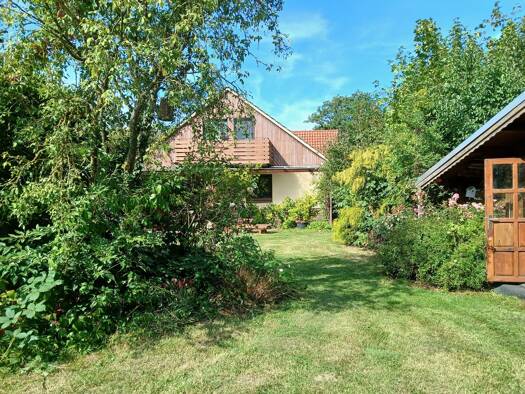 Einfamilienhaus zum Kauf provisionsfrei 265.000 € 7 Zimmer 200 m² 1.431 m² Grundstück Eystrup 27324