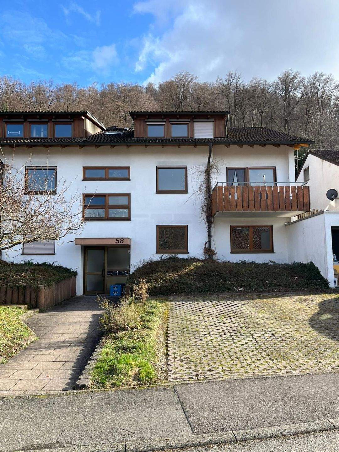 Immobilie in Dettingen an der Erms - Aufwendig renovierte 2-Zi. ETW in kleiner Einheit - Bild 0