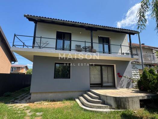 Reihenmittelhaus zum Kauf 199.000 € 6 Zimmer 284 m² Grundstück Sisak 44000