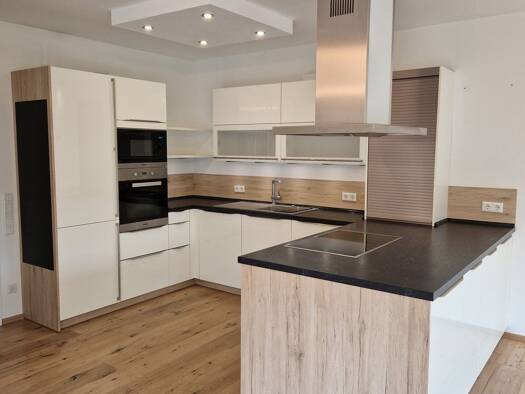 Wohnung zur Miete 1.290 € 4 Zimmer 115 m² Geschoss 1/4 frei ab 01.10.2026 Altenbauna Baunatal 34225