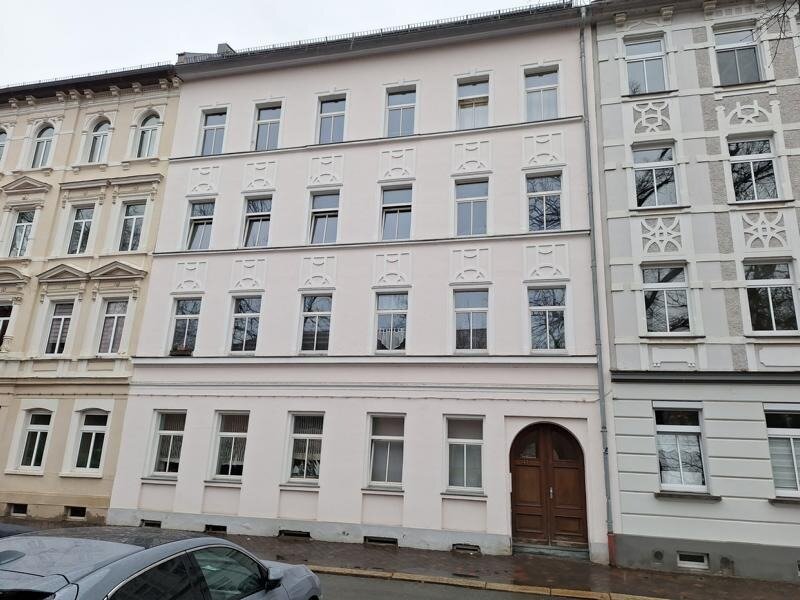 Studio zum Kauf 41.900 € 2 Zimmer 42 m²<br/>Wohnfläche 4.<br/>Geschoss Südbahnhof / Reichsstraße Gera 07545