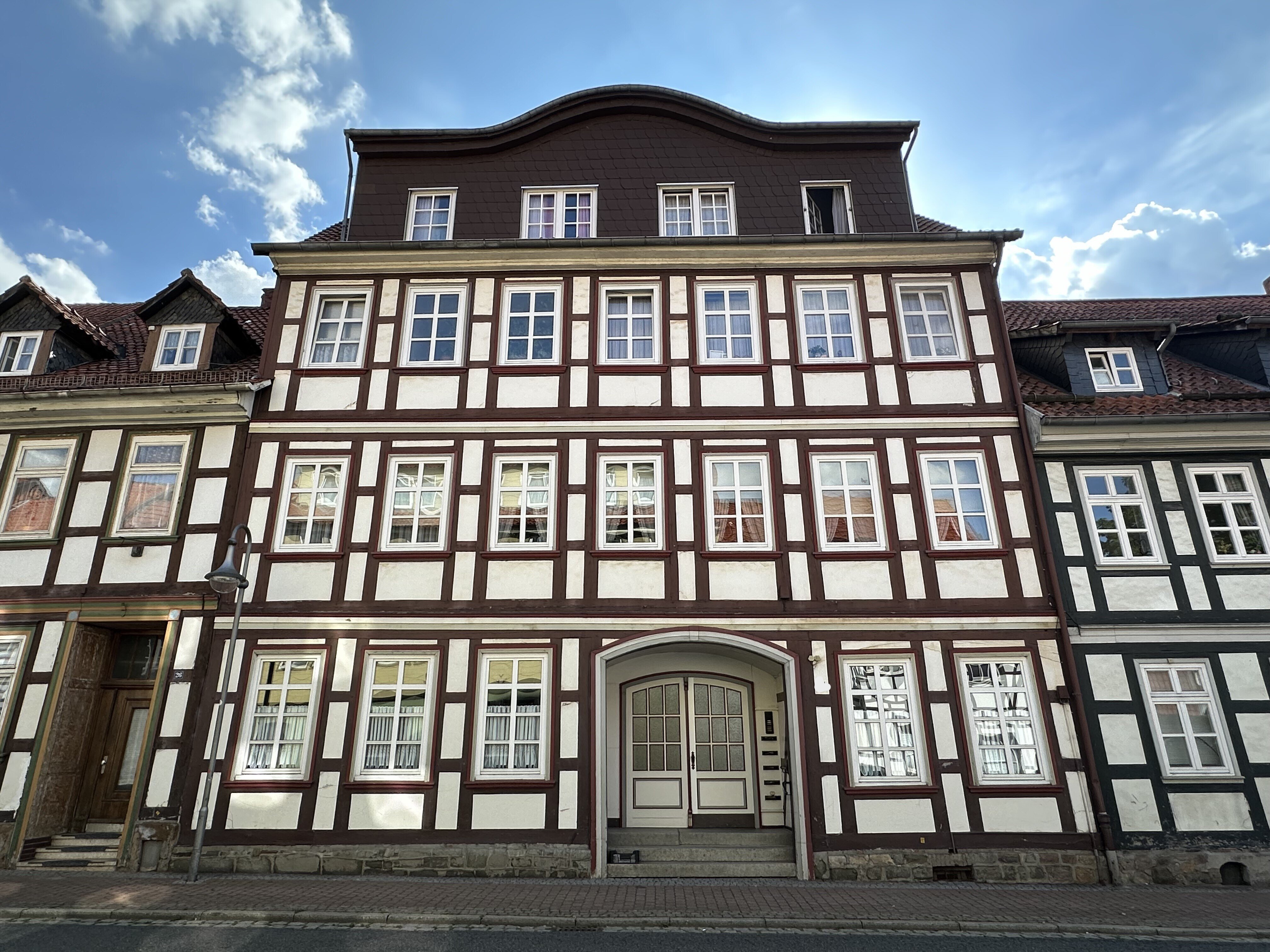 Haus zum Kauf als Kapitalanlage geeignet 249.000 € 598 m²<br/>Wohnfläche 591 m²<br/>Grundstück Osterode Osterode 37520