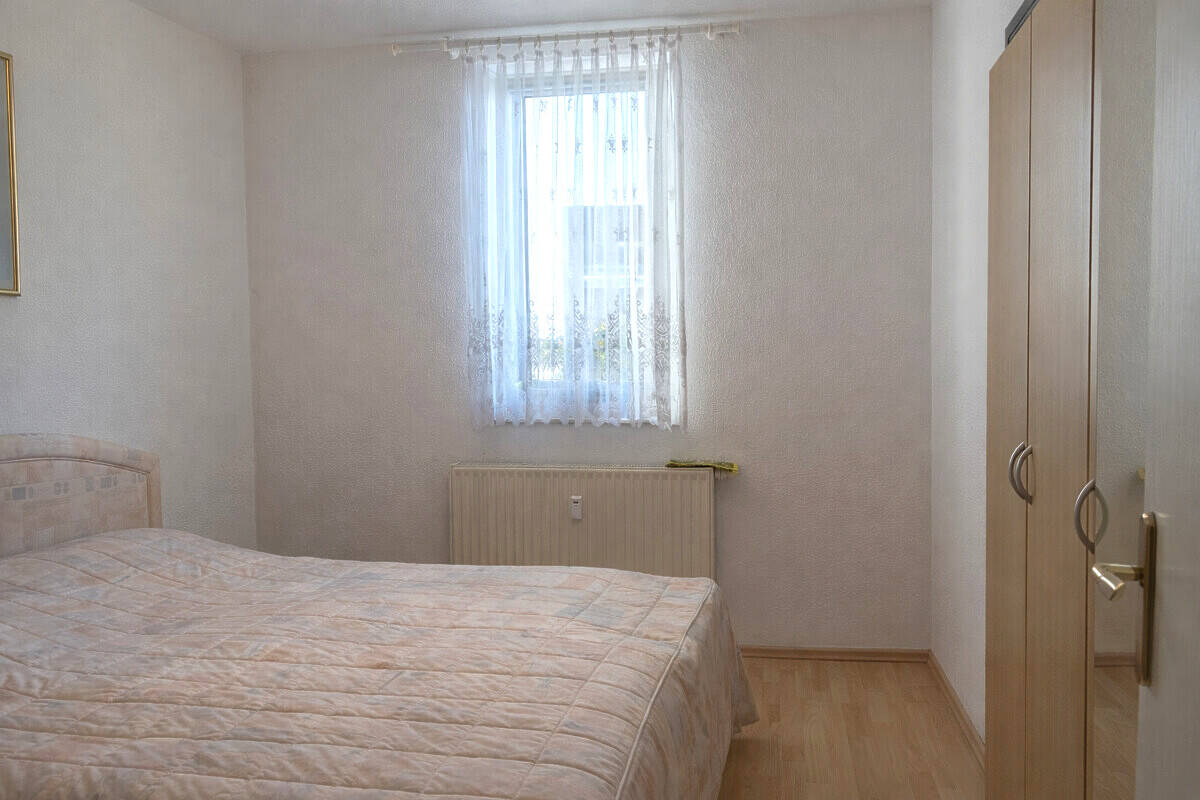 Immobilie in Gräfenhainichen - Vermietete Eigentumswohnung mit Stellplatz - stabile Kapitalanlage in Gräfenhainichen - Bild 4