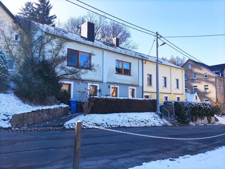 Mehrfamilienhaus zum Kauf provisionsfrei 299.000 € 11 Zimmer 372 m² 1.343 m² Grundstück Neuschönburger Straße 58/58b Neuschönburg Mülsen 08132