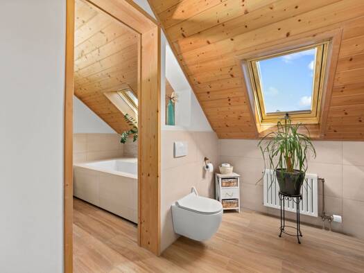 Einfamilienhaus zum Kauf 5,5 Zimmer 240 m² 948 m² Grundstück frei ab sofort Moosburg 88422