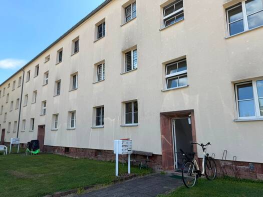 Wohnung zur Miete 360 € 2 Zimmer 60 m² frei ab sofort Am Bahnhof 6 Rochlitz Rochlitz 09306