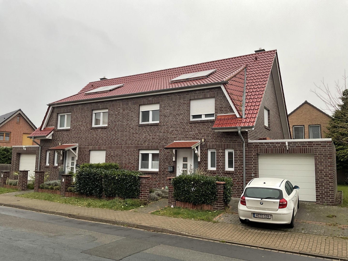 Doppelhaushälfte zur Miete 1.490 € 5 Zimmer 140 m²<br/>Wohnfläche 290 m²<br/>Grundstück 14.02.2025<br/>Verfügbarkeit Rethmar Sehnde 31319