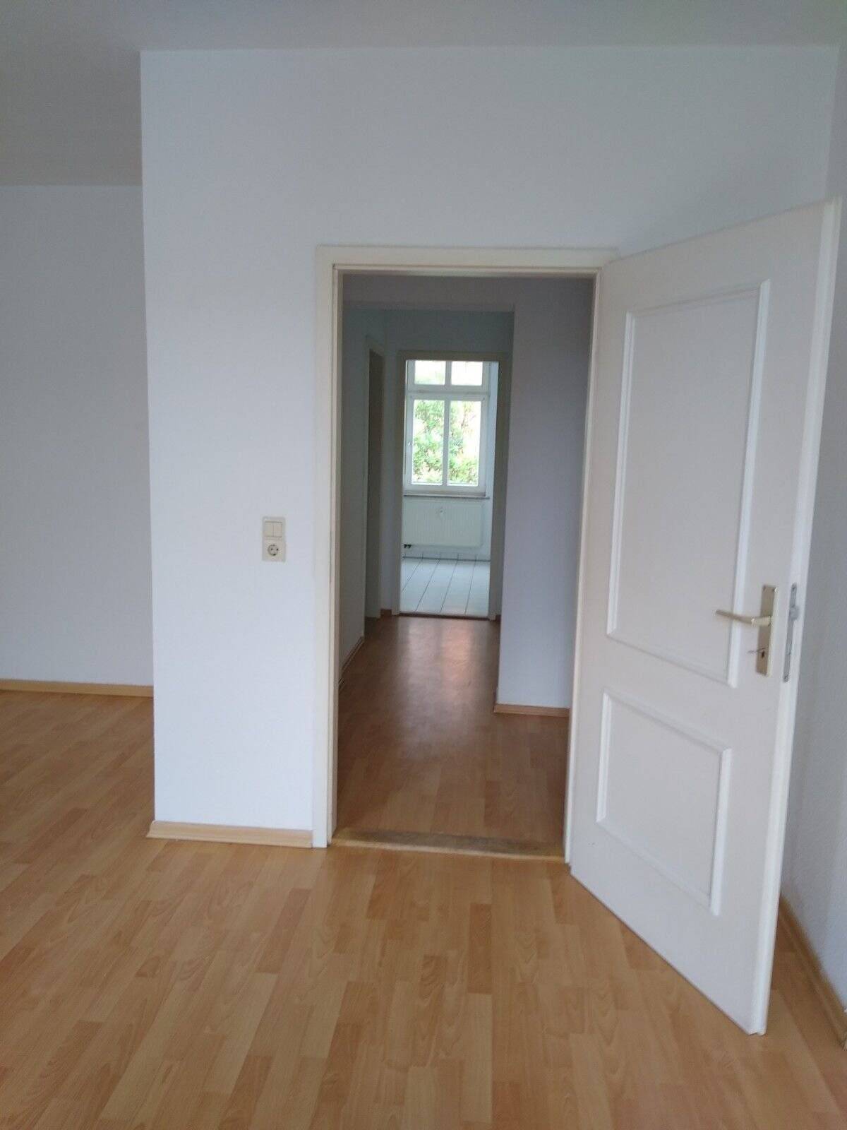 Schöne 2 Raum WG Wohnung mit Balkon in ruhiger Lage von Chemnitz – Kanalstraße, 9113 Chemnitz – Vorschaubild 7