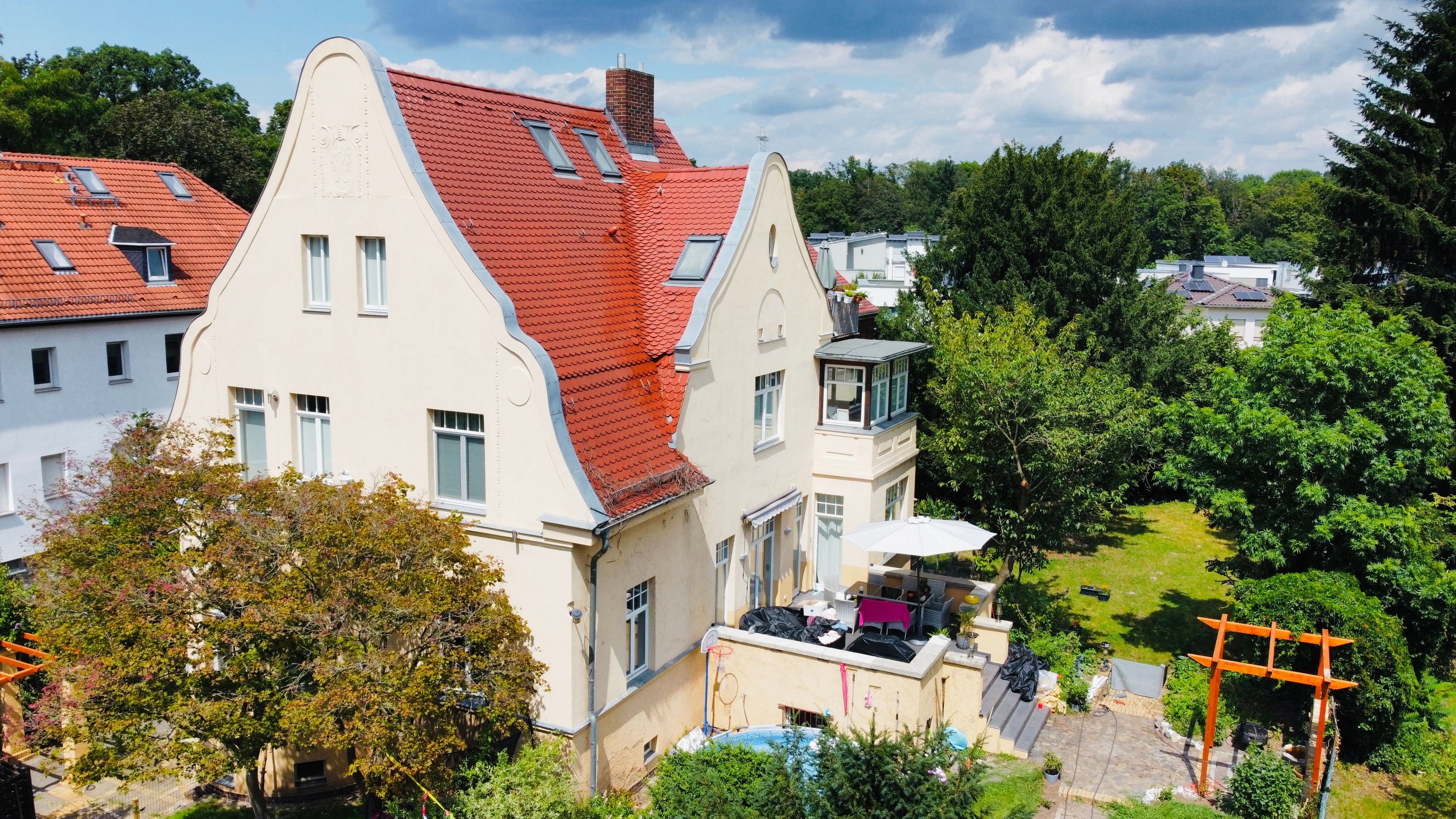 Haus zum Kauf 2.129.000 € 497 m²<br/>Wohnfläche 1.137 m²<br/>Grundstück Markkleeberg Markkleeberg 04416