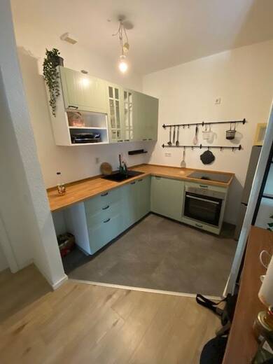 Wohnung zur Miete 330 € 1,5 Zimmer 54,7 m² 1. Geschoss frei ab 01.07.2025 Altenburg Altenburg 04600