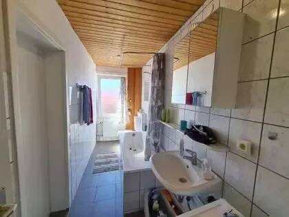 Property thumbnail 3