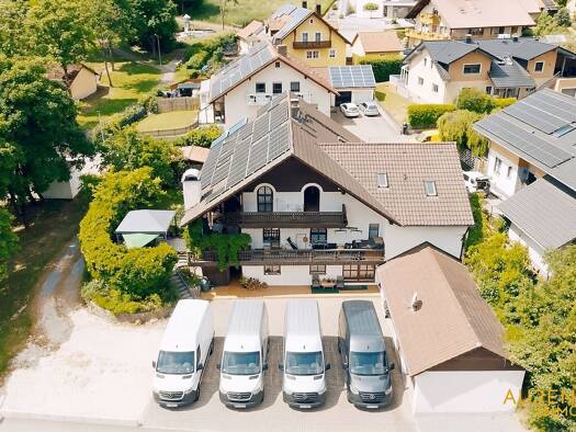 Mehrfamilienhaus zum Kauf 13 Zimmer 401,5 m² 931 m² Grundstück Wörth Wörth an der Donau 93086